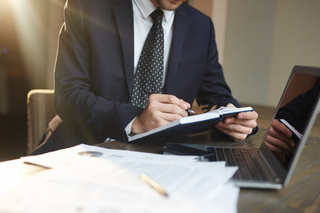 Legal Assistance for Creation of Contracts